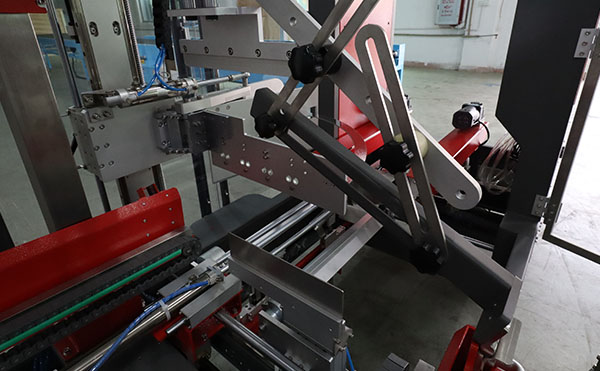 側(cè)封式封箱機(jī),封箱機(jī),封箱機(jī)廠家